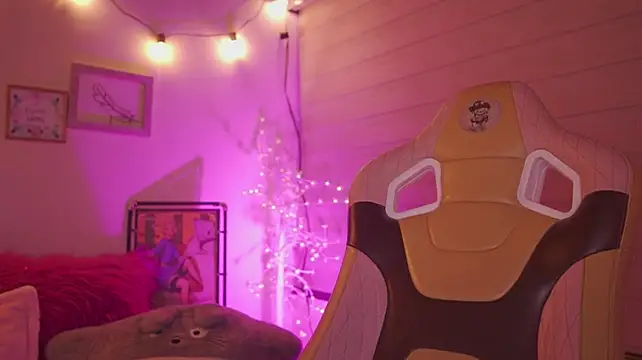 milly_kenner Live XXX-Chat