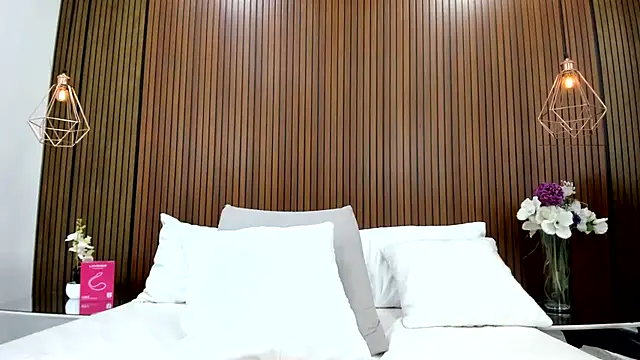 Velvet_Luxx élő XXX-chatje