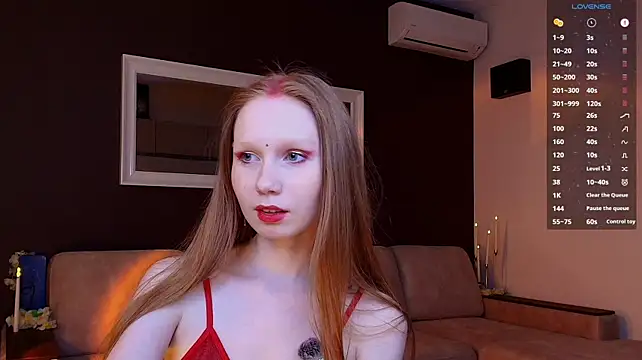 FoxyMira élő XXX-chatje