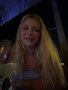 AnastasiaAniess élő XXX-chatje