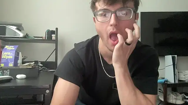 ryan_28747's Webcam Show