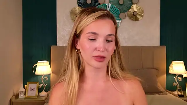 Lina_Sinerz élő XXX-chatje