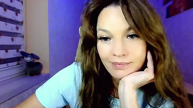impossibleluna élő XXX-chatje