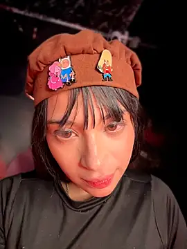 Sasha-firee élő XXX-chatje
