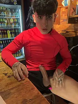 _Tomy08calderon Adlı Modelin Canlı XXX Sohbeti