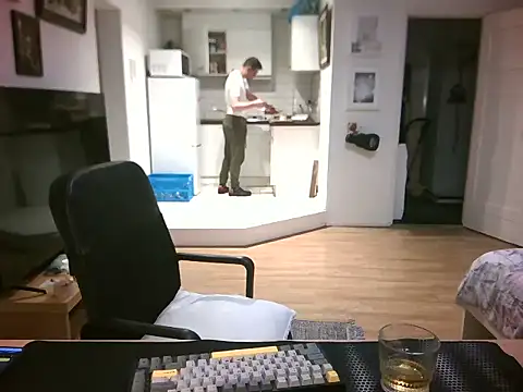 mihaimichael Live XXX-Chat