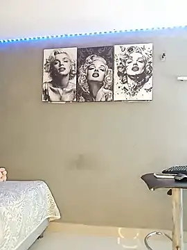 sexyzoe_69's Live XXX Chat