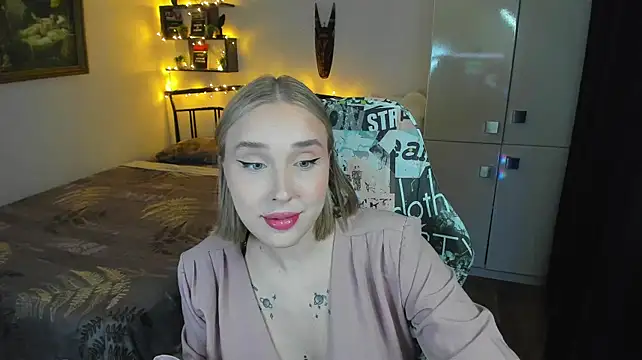 צ'אט XXX בשידור חי של CrazyBitchInLace