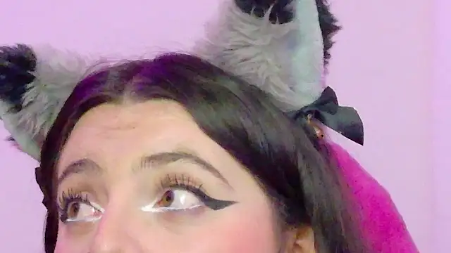 Sachi_Meow élő XXX-chatje