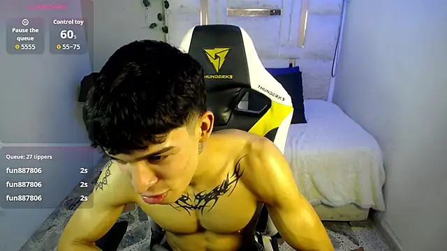 Liom_Gym Шоу с уебкамера