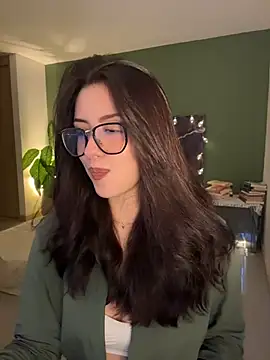 دردشة EmaSaenz الجنسية المباشرة