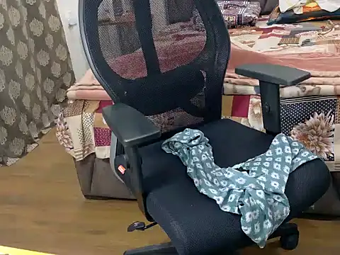_laila_69 élő XXX-chatje