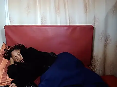 Онлайн чат XXX Ebony_Hottie00