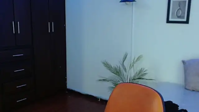 Queen_missty élő XXX-chatje