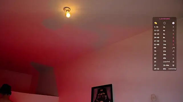 santiago_cutex élő XXX-chatje