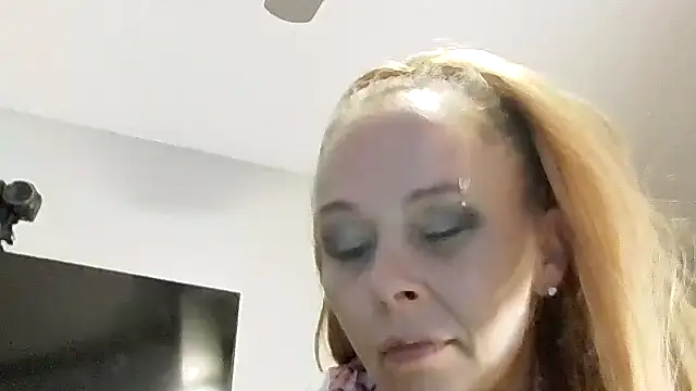 צ'אט XXX בשידור חי של Pleasure_Princess69