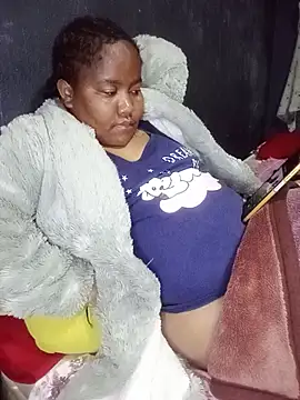 ChubbyMidgetxxx19's Live XXX Chat