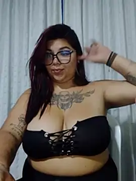 Snow_belle- élő XXX-chatje