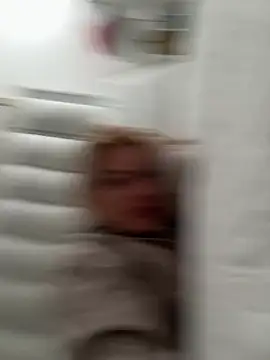 toomuchofafreakn Live XXX chat