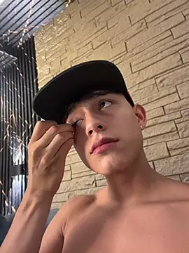 Lander_Cruz – Naživo XXX chat
