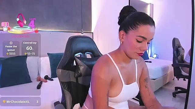 Chat +18 de dana_daree ao vivo