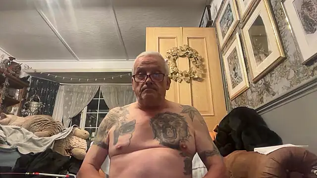 poggles Adlı Modelin Canlı XXX Sohbeti