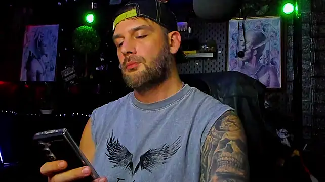 LexHardy Chat XXX live