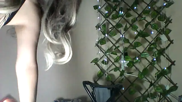 Mich76n Live XXX chat