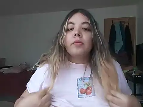 Alinesouza97 élő XXX-chatje