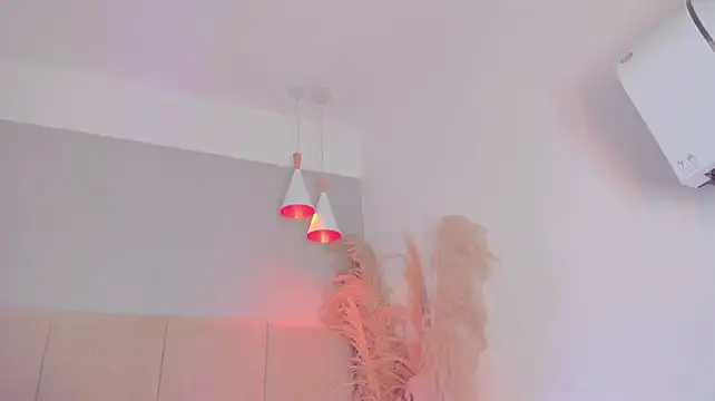 emmiily_z's Live XXX Chat
