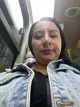 Abril_Luv – Naživo XXX chat