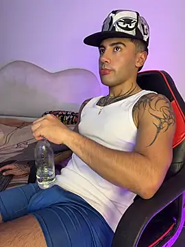 imAdamhot – Naživo XXX chat