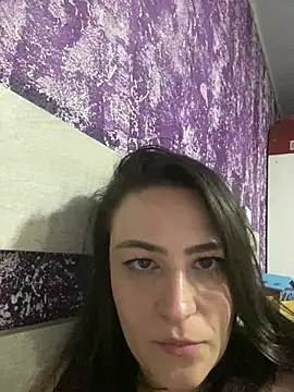 BabbiBitten's Live XXX Chat