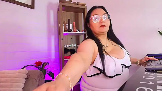 EllenaBoobs_'s Live XXX Chat