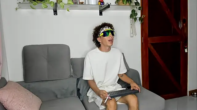 Jacobo_Essteban Chat XXX in diretta