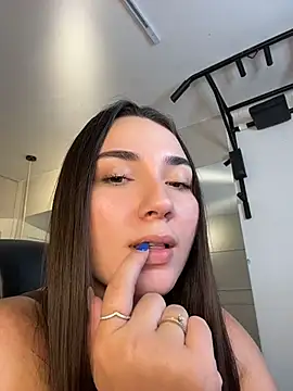 צ'אט XXX בשידור חי של ava_blue