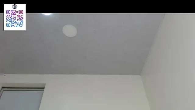 Kitty_Mifl Chat XXX live