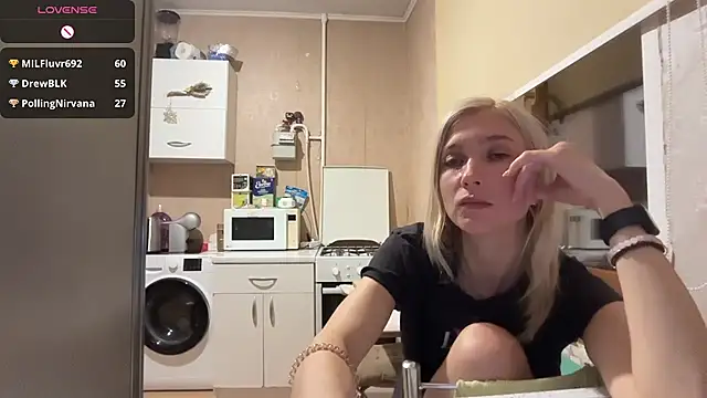 AngelJeni Chat XXX in diretta