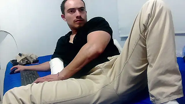 دردشة TouchDaddy4 الجنسية المباشرة