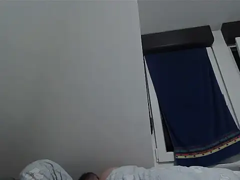 Chat +18 de boy0230M ao vivo