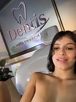 iris_cuteface Chat XXX in diretta