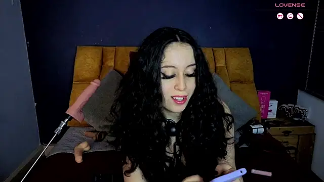 KendraaSimons élő XXX-chatje