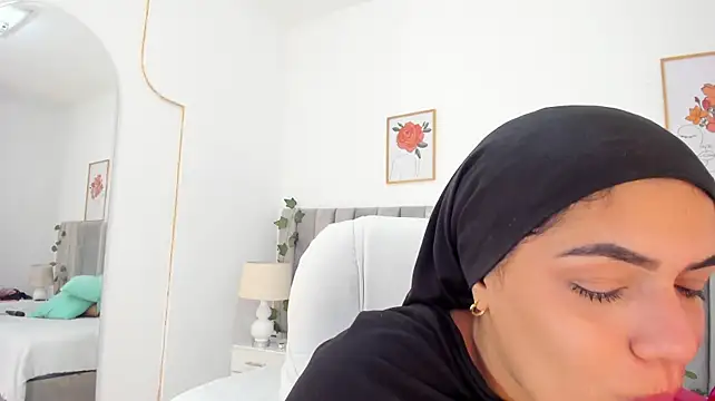 Umarani_ Adlı Modelin Canlı XXX Sohbeti