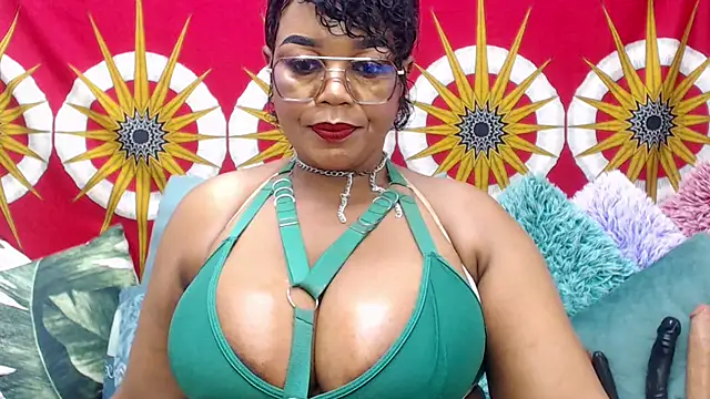 MATURExxxASS – Live XXX-chat