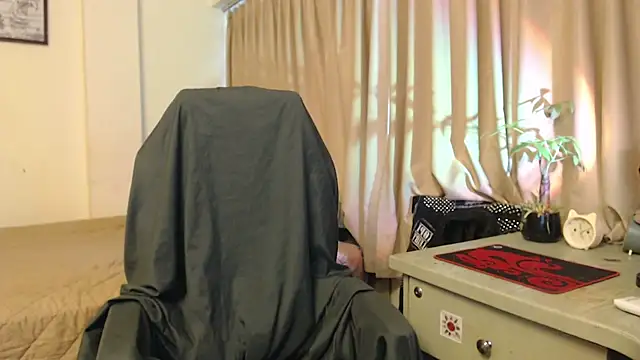 Emily_hardcore – Naživo XXX chat
