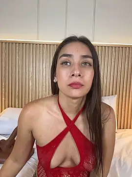 NahimiThompson élő XXX-chatje
