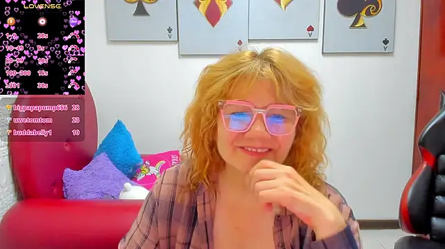 Salomeediaz_ élő XXX-chatje
