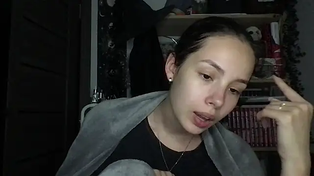 Yuna5343 live XXX chat