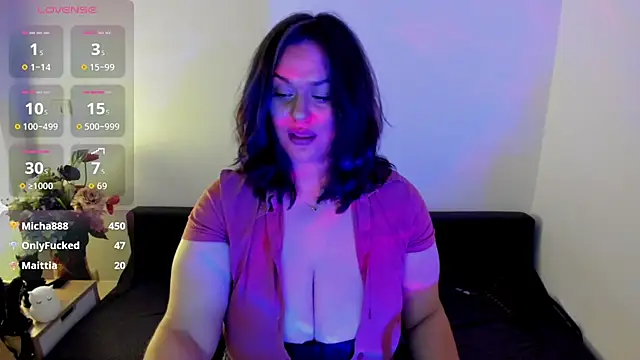 Laura_sinner élő XXX-chatje