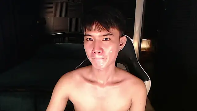 asian_dai Pertunjukan Webcam